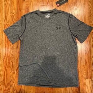NWT Under Armour Loose Fit gray v-neck
